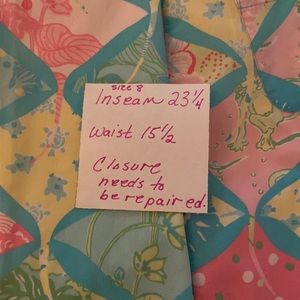 Lilly Pulitzer capri pants sz 6 Manta Ray Patch pattern